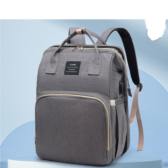 LAND Gray Modern Diaper Bag Backpack with Durable Fabric One Size NWOT - Picture 5 of 5